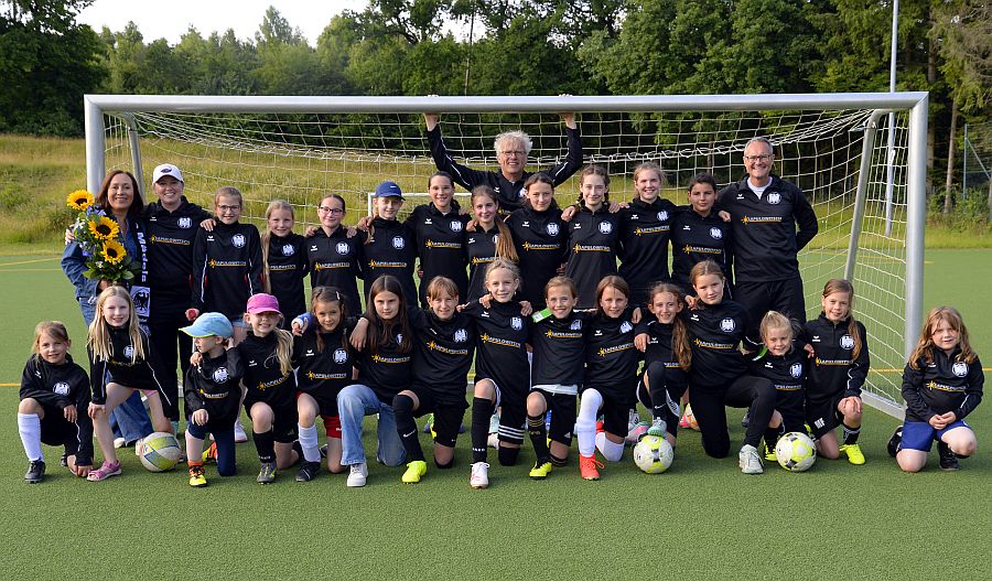 Abschlussfeier der SVN Fußball-Juniorinnen Abschlussfeier der SVN Fußball-Juniorinnen