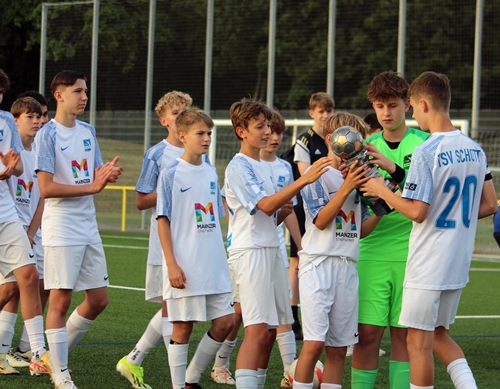 Packende Spiele beim „KickMit-07-Cup“ Packende Spiele beim „KickMit-07-Cup“